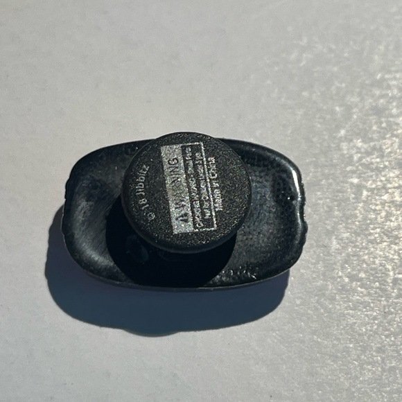 Macaroon JIBBITZ CROCS - Picture 2 of 2